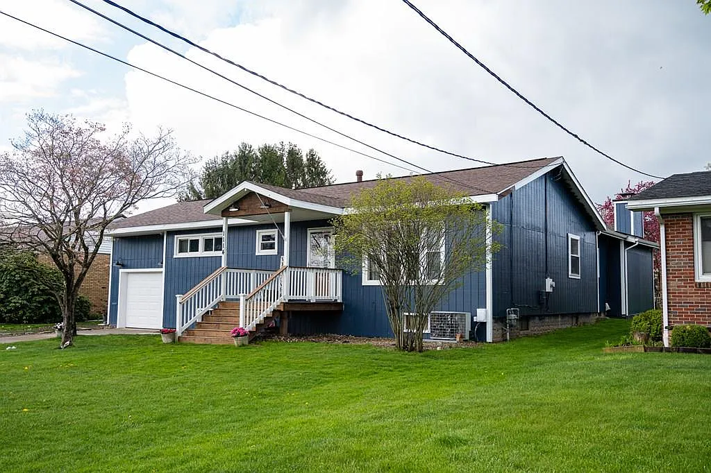 1114 Sunset Dr photo 1
