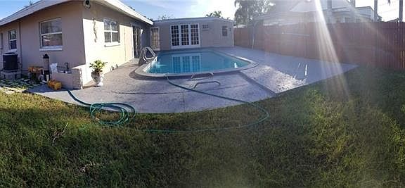 3rd image of 402 Driftwood Dr E