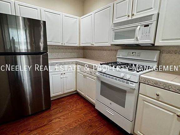3rd image of 15762 SW Flagstone Dr
