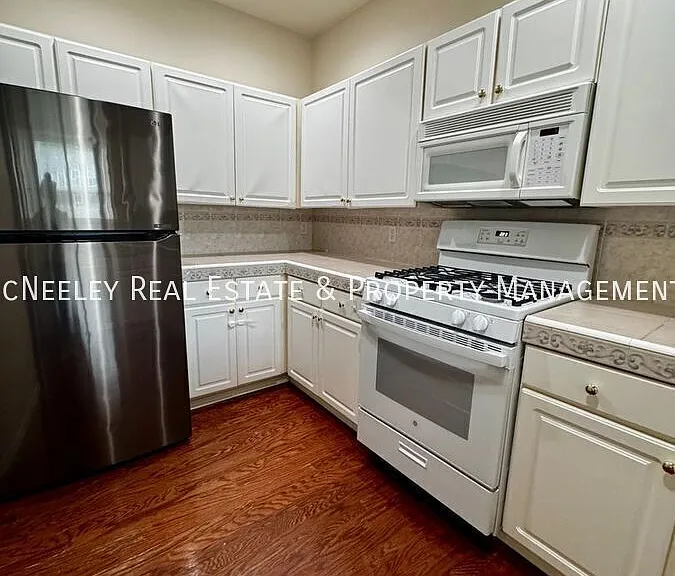 15762 SW Flagstone Dr — Photo 3