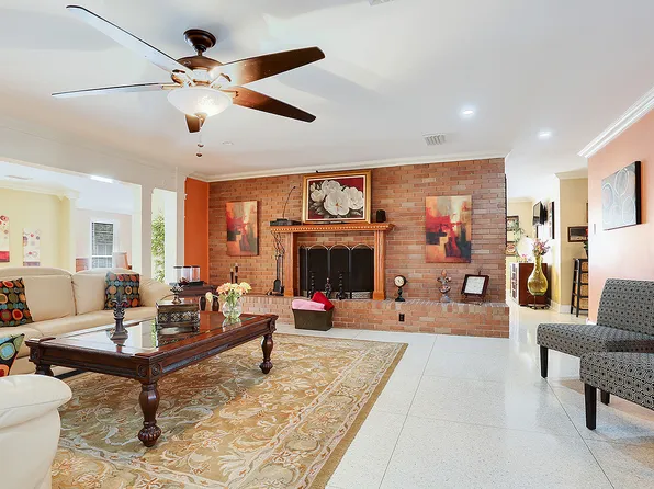 1087 Sherwood Forest Blvd, Baton Rouge, LA 70815