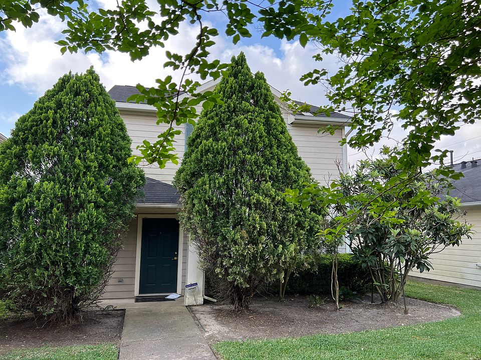 1st image of 6131 Settlers Square Ln