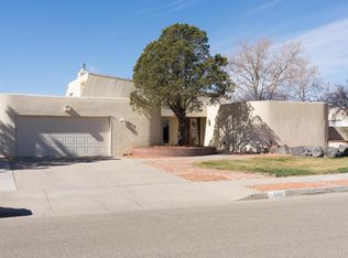 5413 Rayito Del Luna Ln NE, Albuquerque, NM 87111