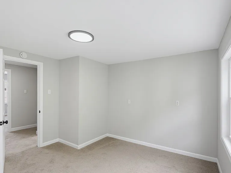 837 Virginia Ave — Photo 28
