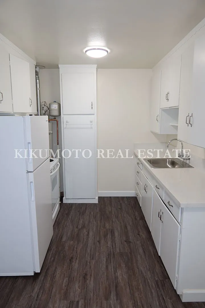3010 T Street — Photo 3