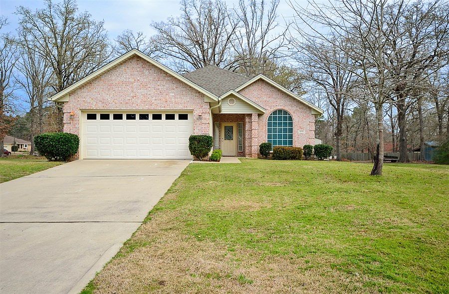 2nd image of 113 Jasmine Ct