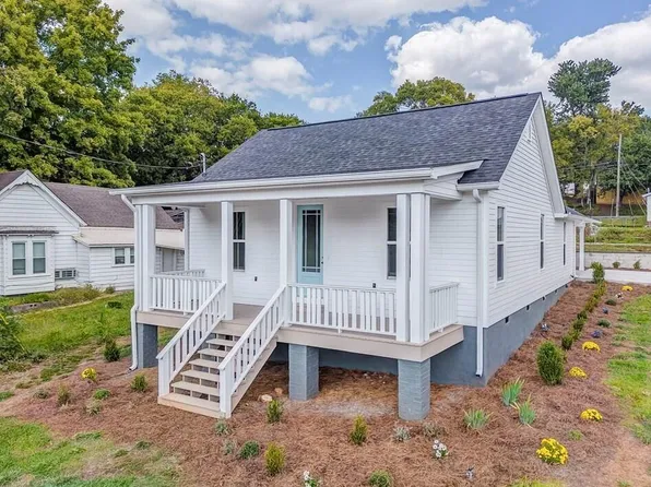 318 W Tyler St, Dalton, GA 30720
