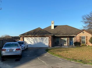 101 Rue Paon, Youngsville, LA 70592