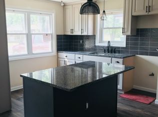 720 E 155th Pl, Phoenix, IL 60426