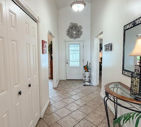 3rd image of 510 Closser Ave