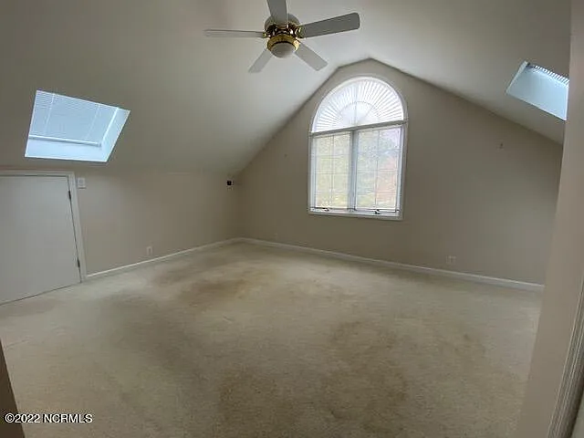 906 Diamond Ct — Photo 23