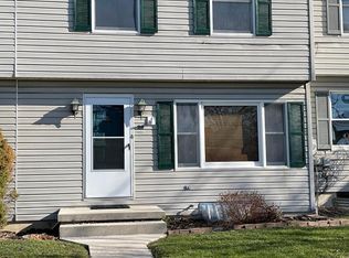 98 Beck Mill Rd, Hanover, PA 17331