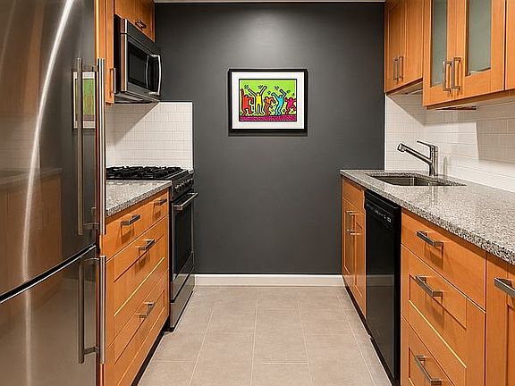 3rd image of 253 W 73rd St APT 1A