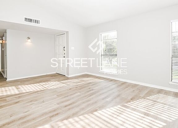 3rd image of 9202 Linda Vista Dr