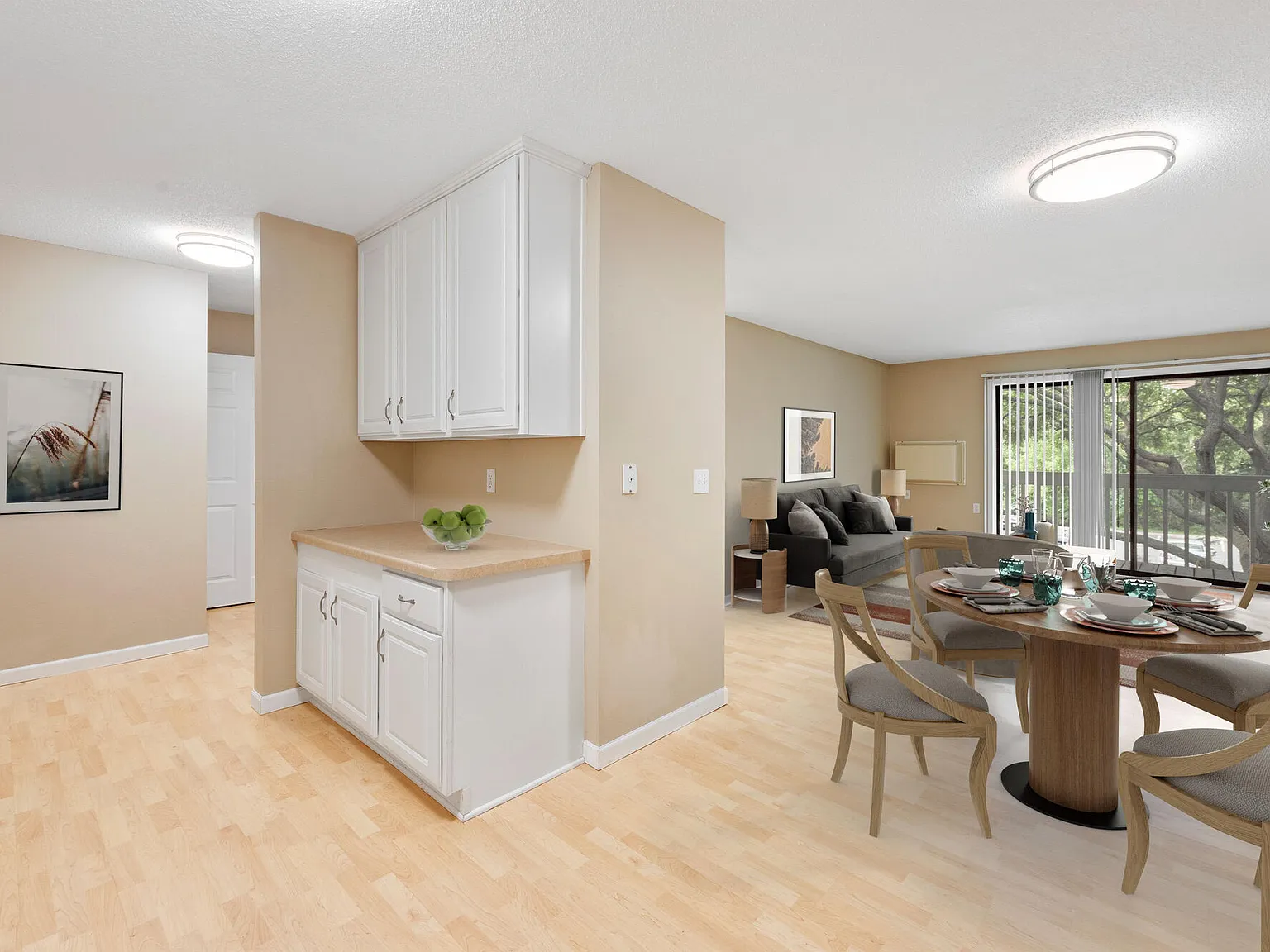 Victoria Place Apartments — Photo 4