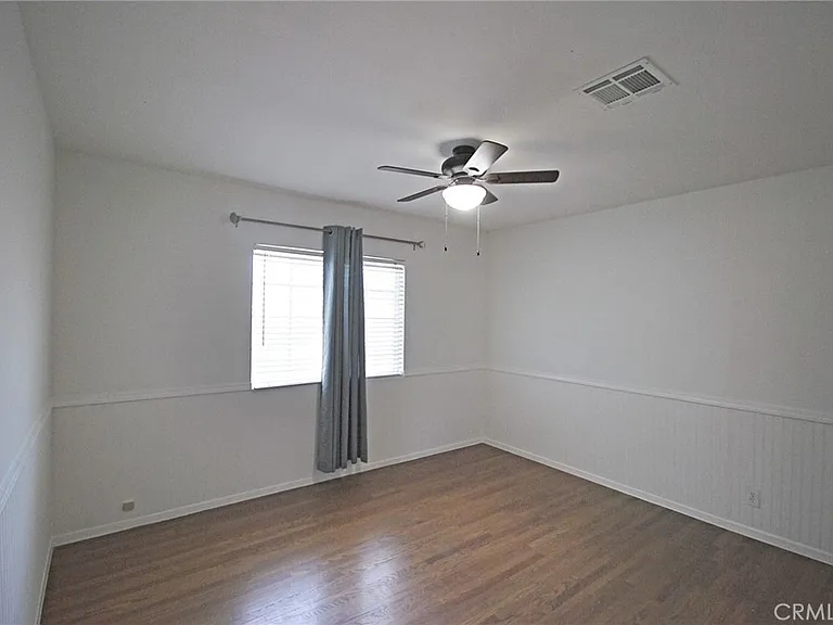 10622 Zelzah Ave — Photo 19