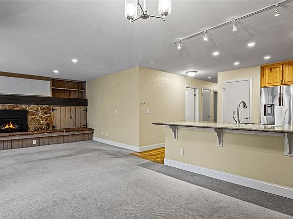 3rd image of 107 N Harris Street UNIT 113