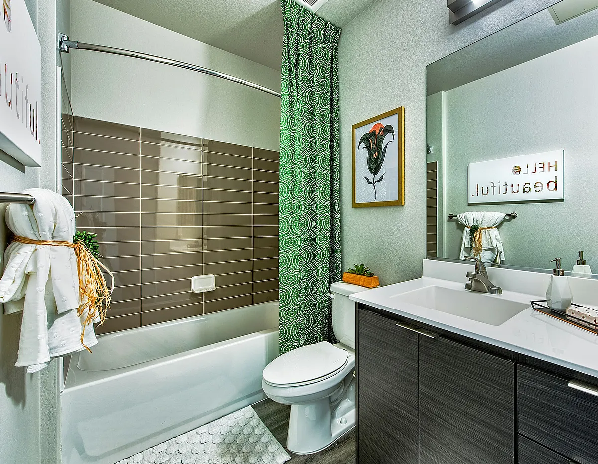 Bathroom - Metro 101