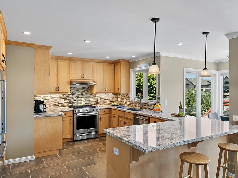 1036 Shell Ave — Photo 44