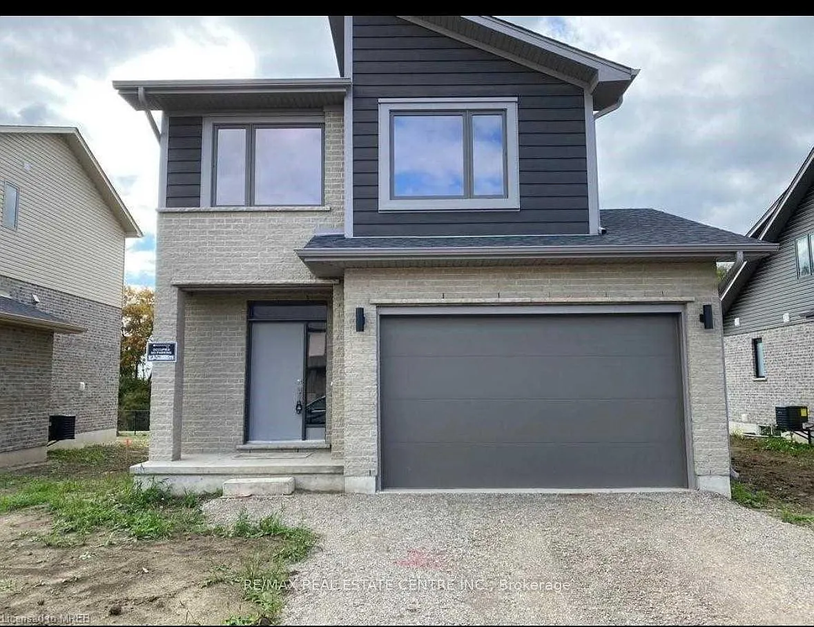 3 bed, $2,300 — Photo 1