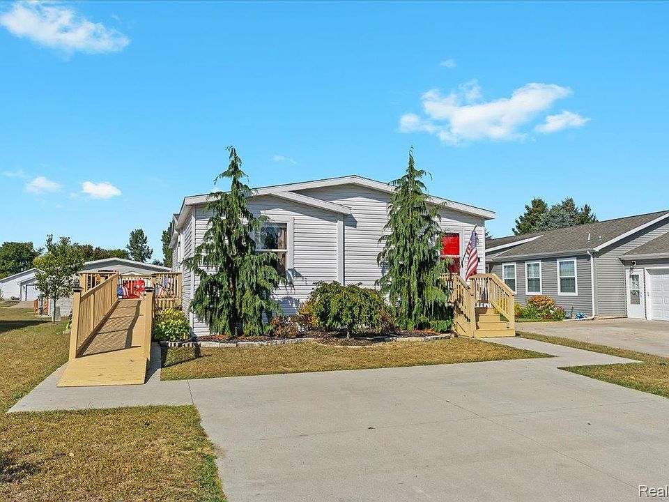 1st image of 1222 Heather Ct