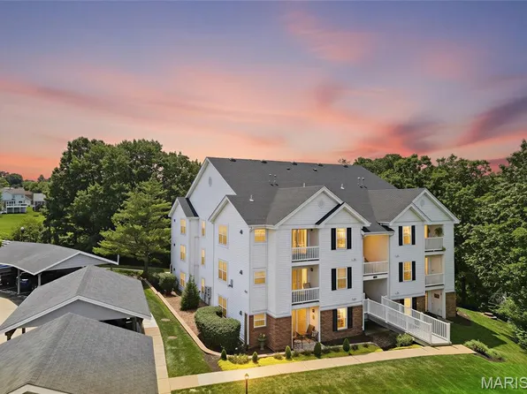 16566 Victoria Crossing Dr Unit B, Grover, MO 63040
