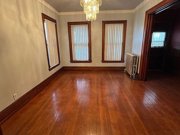 3rd image of 1026 Hertel Ave #1