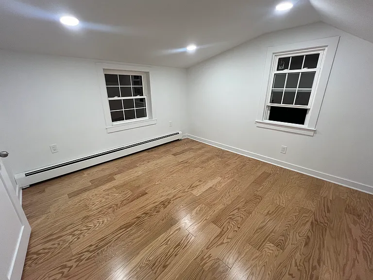 9 Basin St — Photo 12