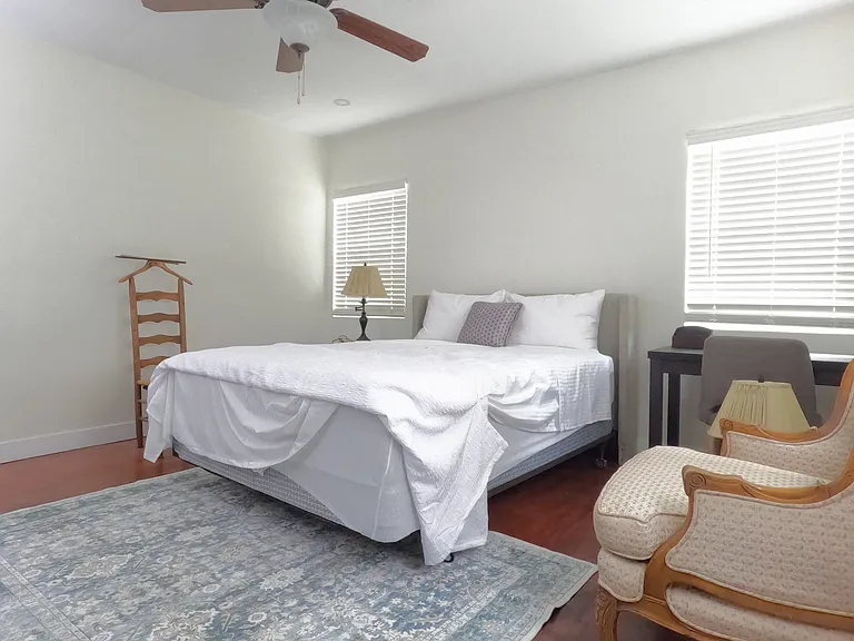 2421 Alcazar St — Photo 19
