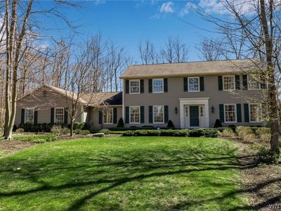 40 Cherry Tree Ln, Orchard Park, NY, 14127
