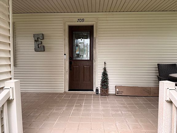 2nd image of 709 12th St