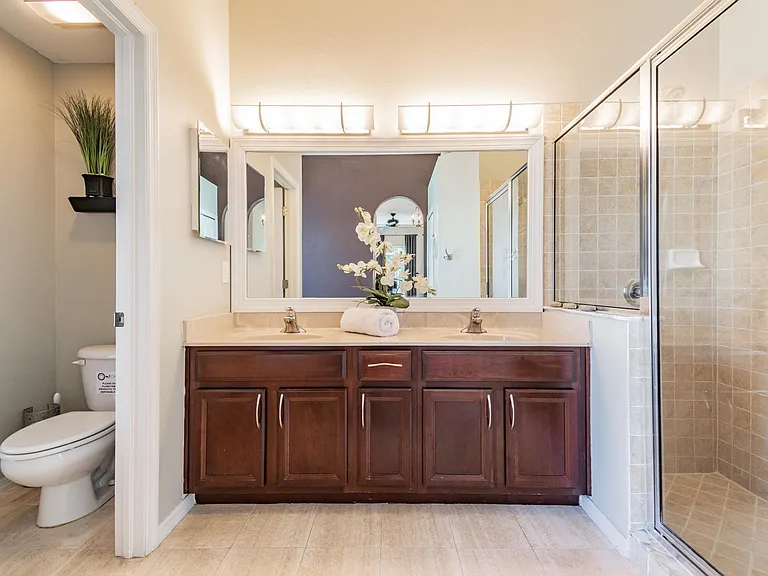 Primary EnSuite Bathroom