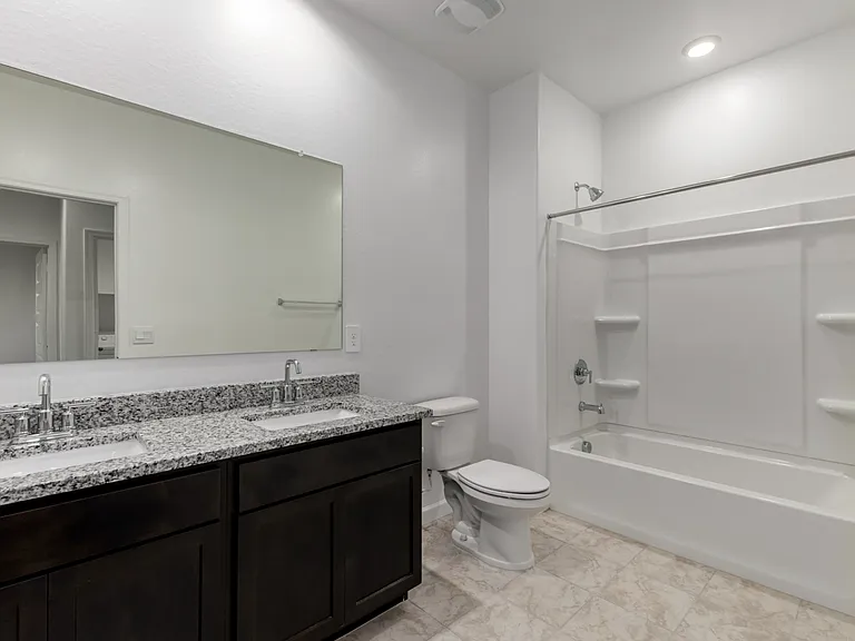 2850 W Sheppard Ave — Photo 17