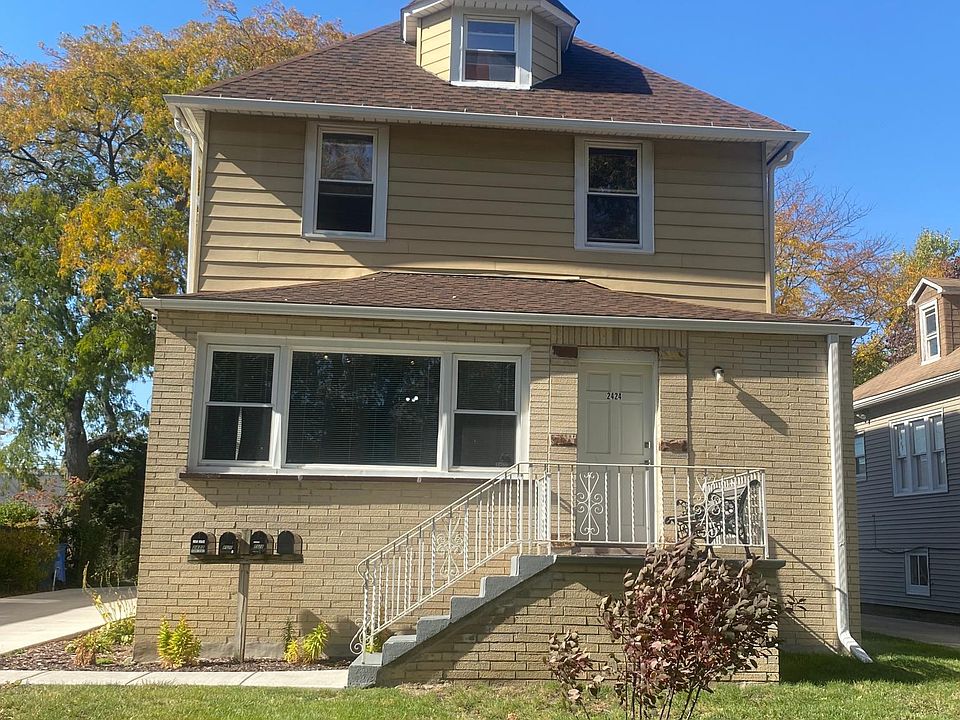 1st image of 2424 N Nordica Ave Floor 1