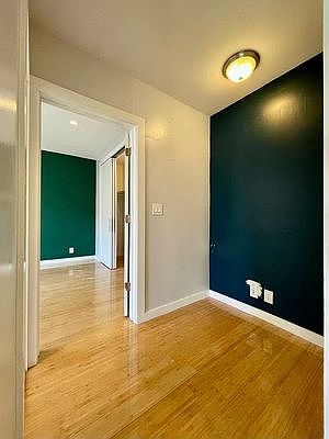 5th image of 4321 Broadway #3B