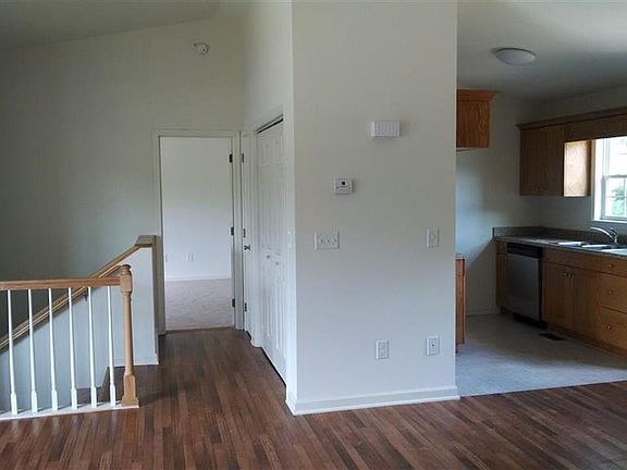 4th image of 2381 29th Avenue Dr NE