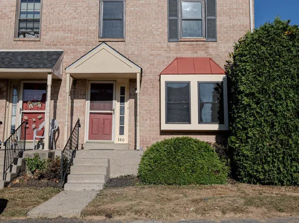 380 Scola Rd, Brookhaven, PA 19015