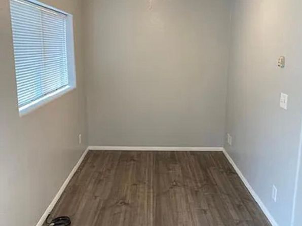 2016 N Center St #4