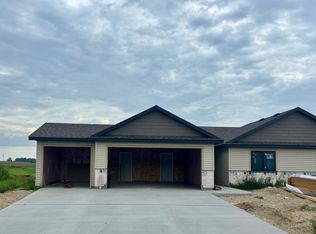 309 11th St N, Goodhue, MN 55027