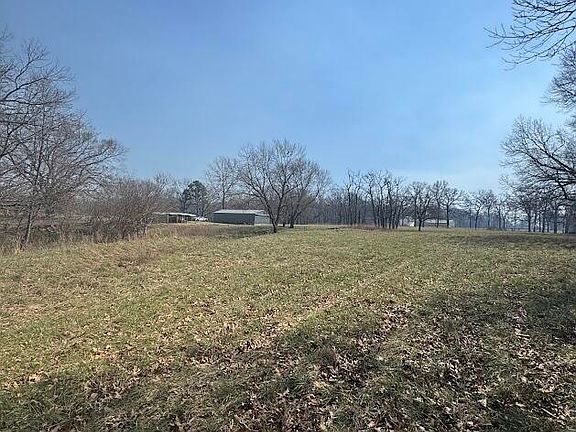 5th image of 27767 Farm Rd 1075
