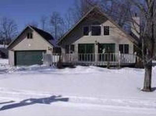 1541 Goldenrod Dr, Houghton Lake, MI 48629