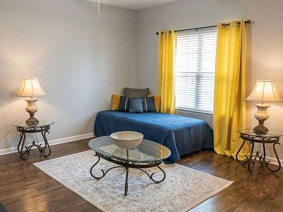 4th image of 4126 Saddlecreek Way