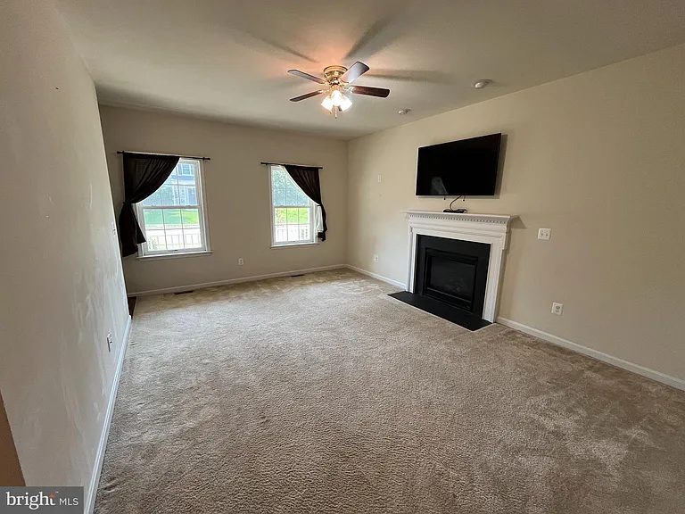 47 Summerfield Ln — Photo 8