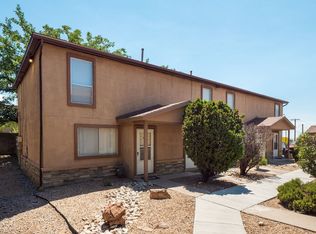 Spacious 2-Bedroom Townhomes, Albuquerque, NM 87112