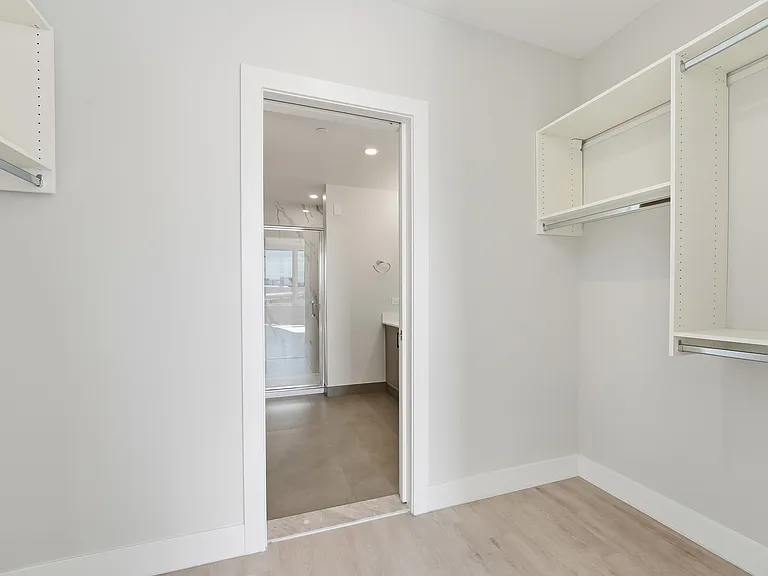 Skylar Lofts JC — Photo 29