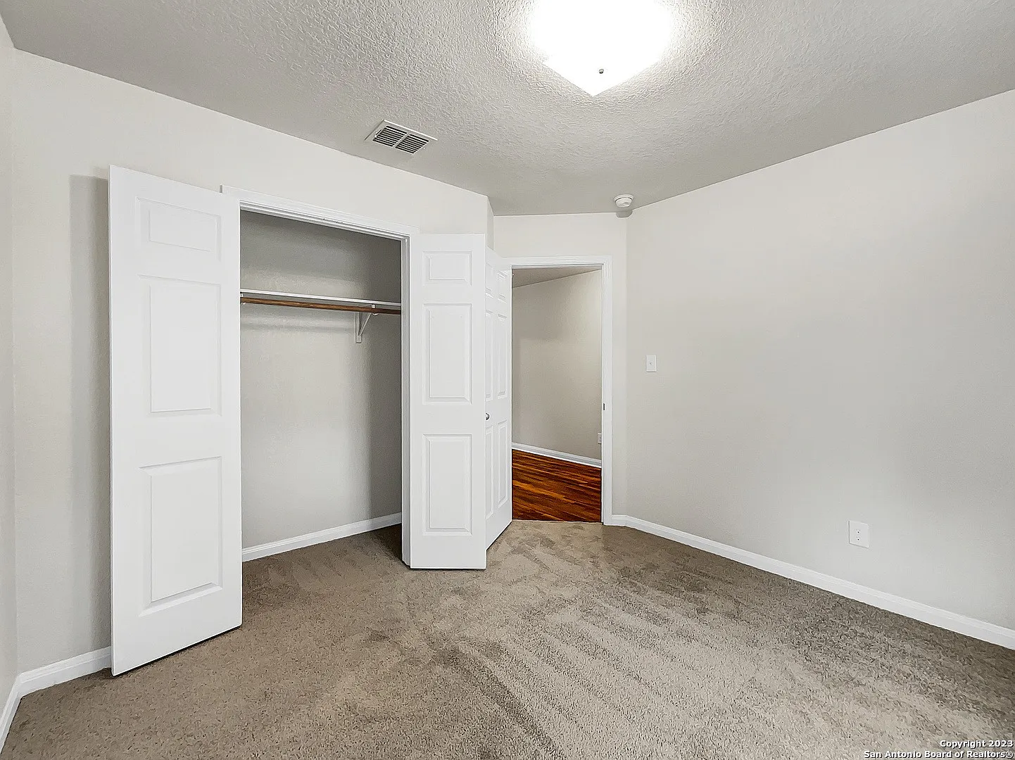 3 bed, 1404 sqft, $1,700 — Photo 3