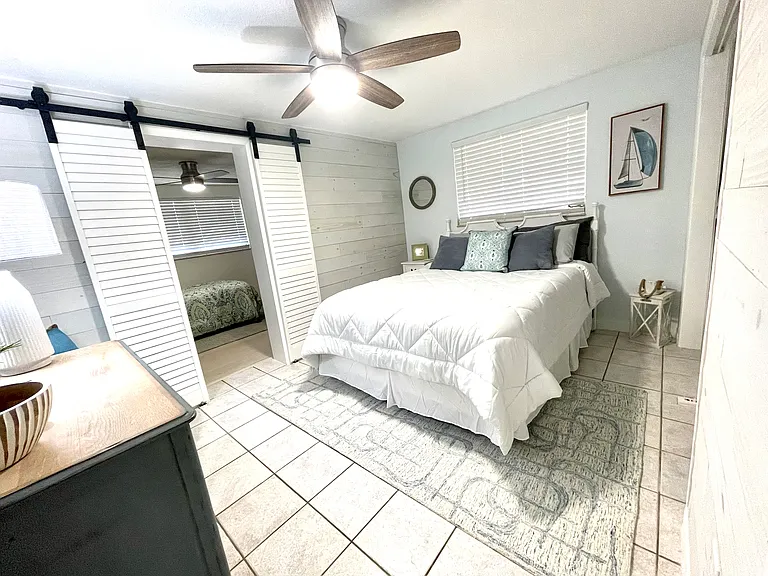 575 Randolph Rd — Photo 13