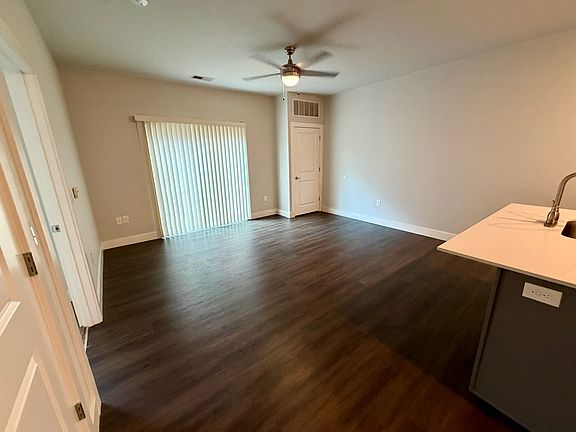 3rd image of 110 Weisser Ave #103