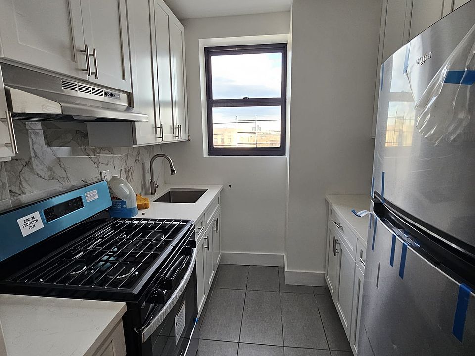 1st image of 1800 University Ave Frnt 5