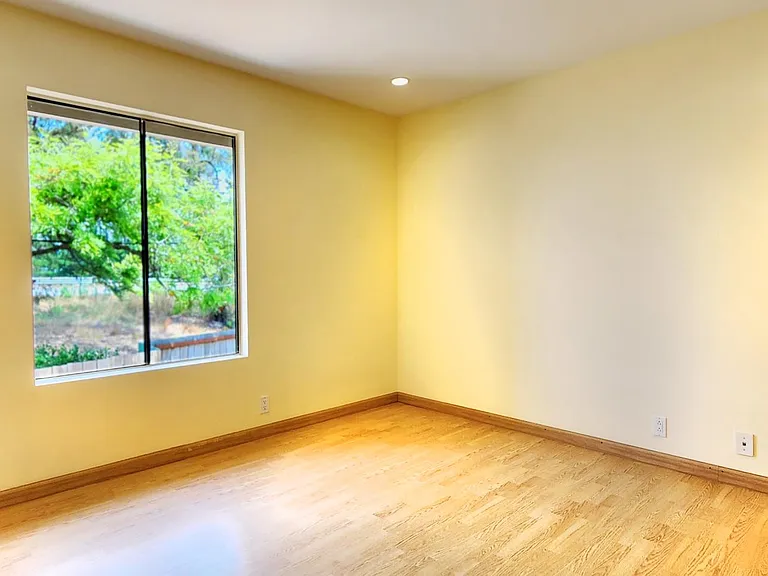 3676 Constellation Rd — Photo 21
